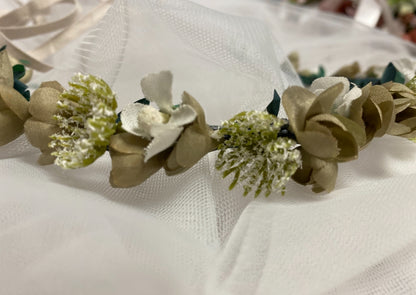 Blumenkränzchen "braun-weiß"