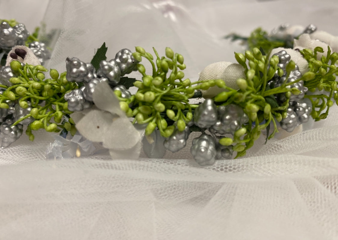 Blumenkränzchen "silber-weiß-grün"