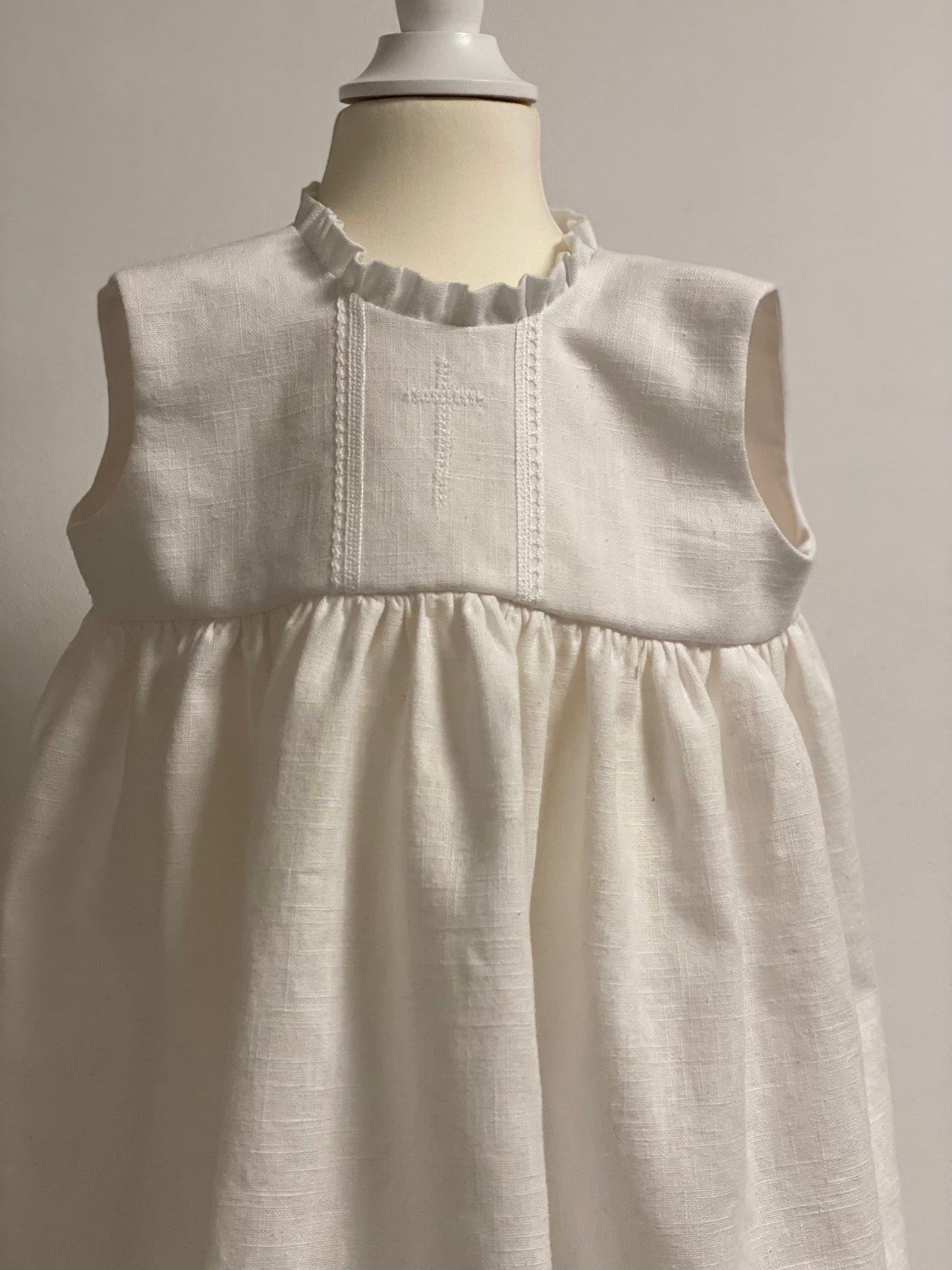 Taufkleid Ärmellos "mit Kreuz" Gr 62/68