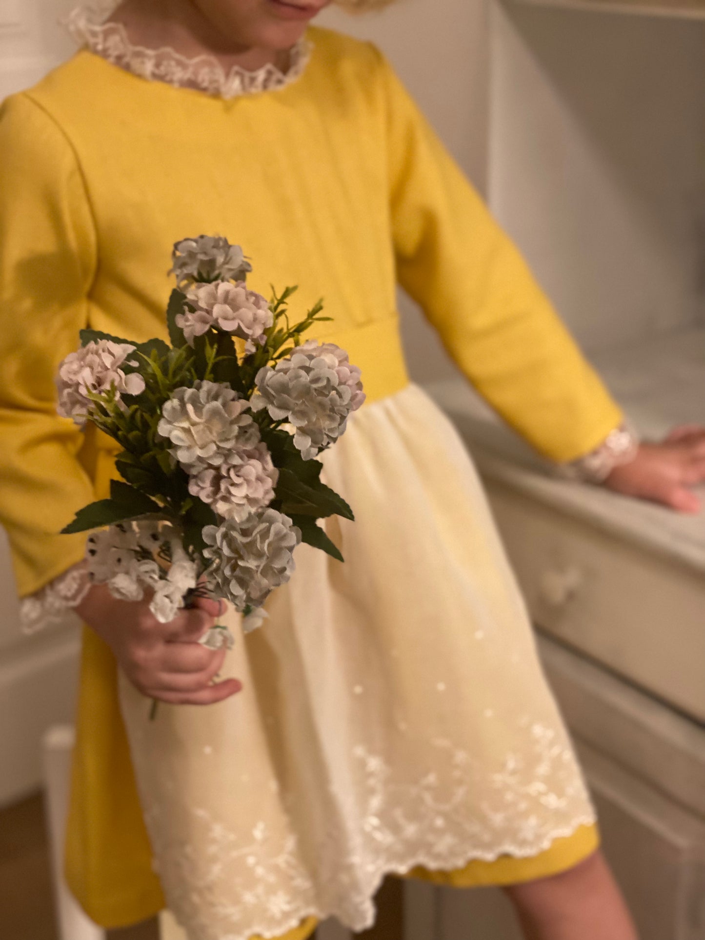 Blumenkleid "Sweet Yellow" Gr 104