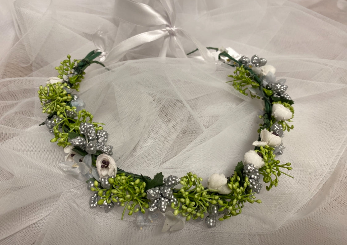 Blumenkränzchen "silber-weiß-grün"