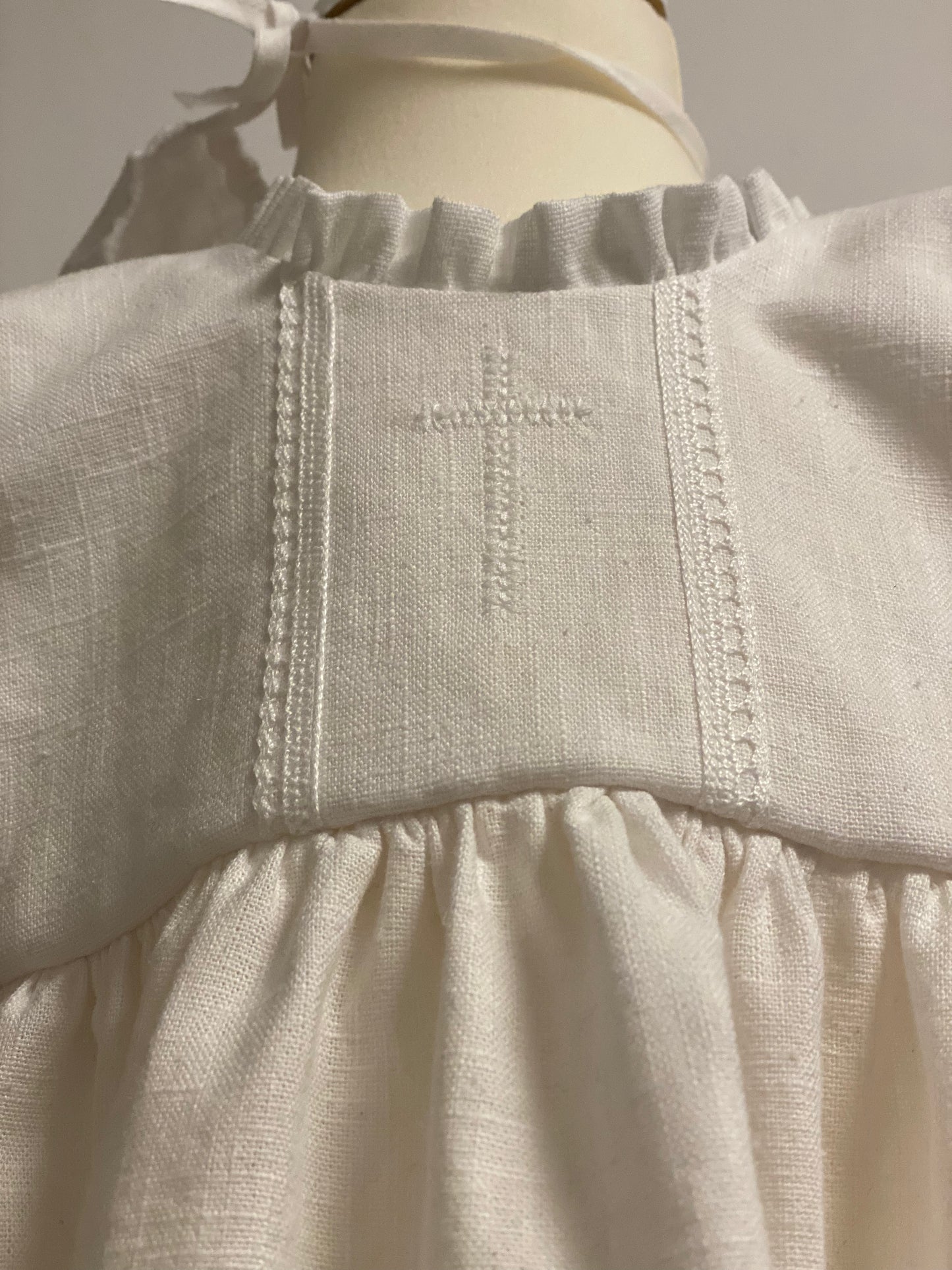 Taufkleid Ärmellos "mit Kreuz" Gr 62/68